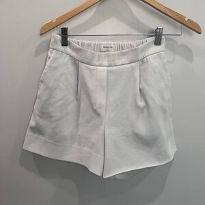Babaton Shorts in Light Grey